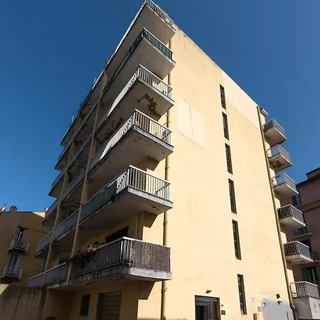 Azur Ajaccien - Proche Du Port Avec Parking Daire *