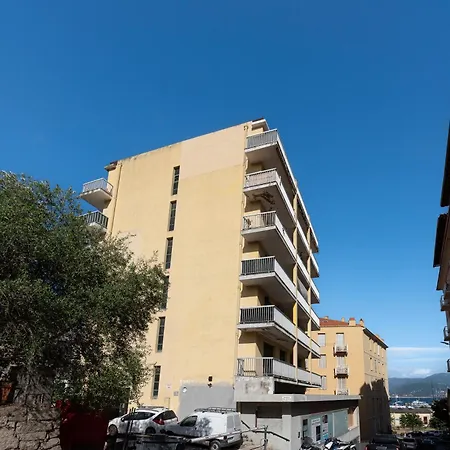 Azur Ajaccien - Proche Du Port Avec Parking Lägenhet *