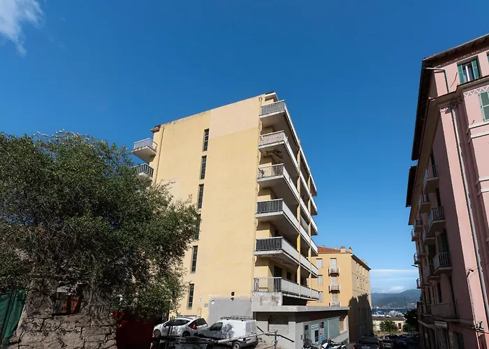 Azur Ajaccien - Proche Du Port Avec Parking Apartament *