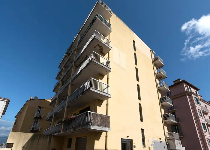 Azur Ajaccien - Proche Du Port Avec Parking Apartament *
