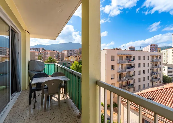 Azur Ajaccien - Proche Du Port Avec Parking Apartament Ajaccio (Corsica)